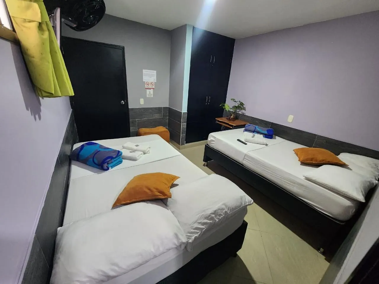 Hotel Laureles Home Medellin