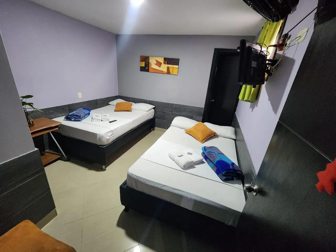 Hotel Laureles Home Medellin