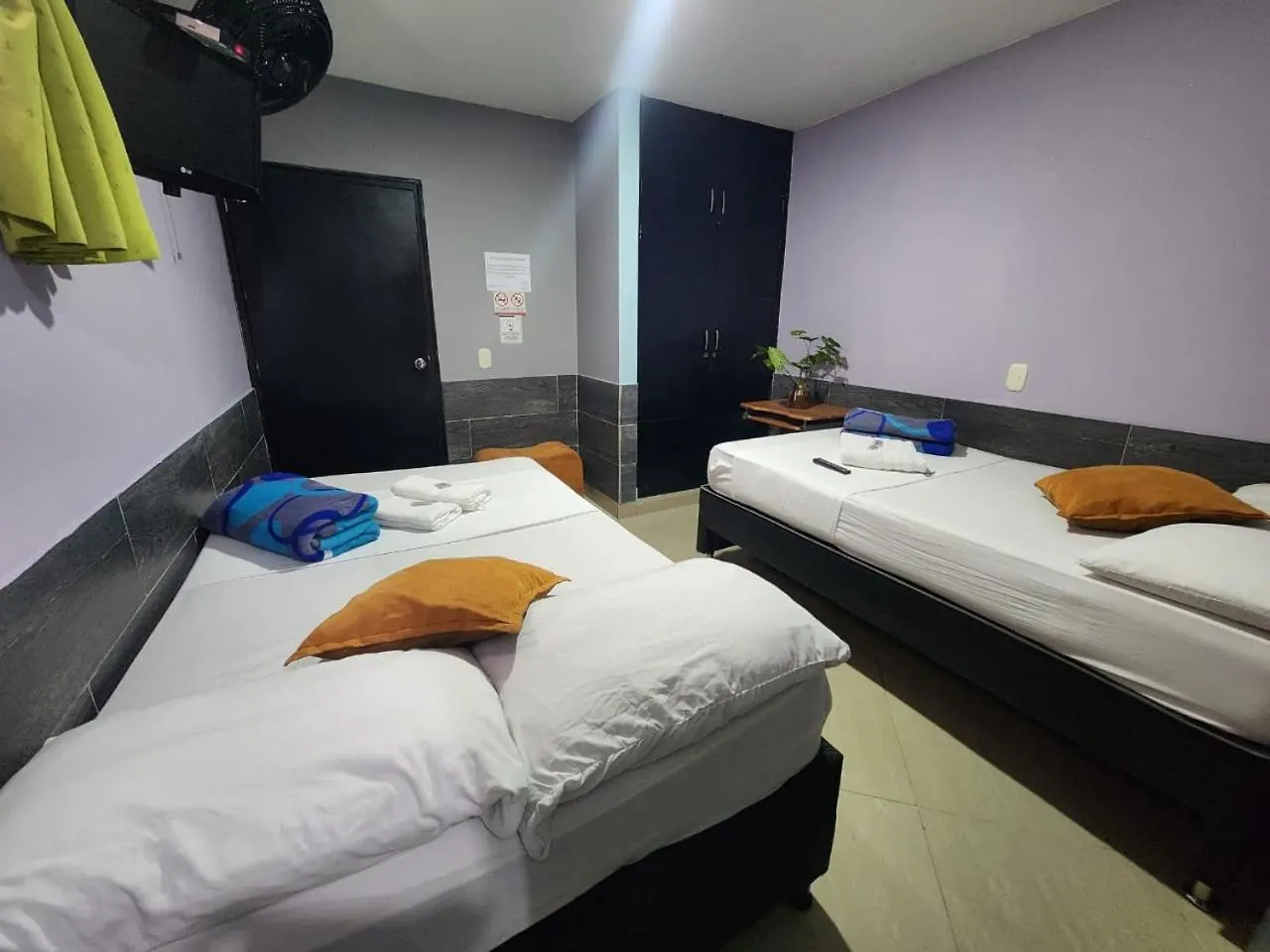 Hotel Laureles Home Medellin Colombia