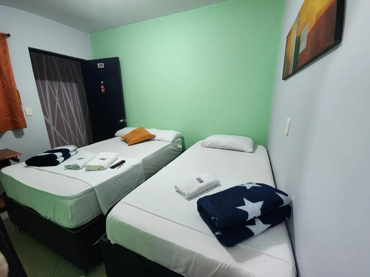 Hotel Laureles Home Medellin