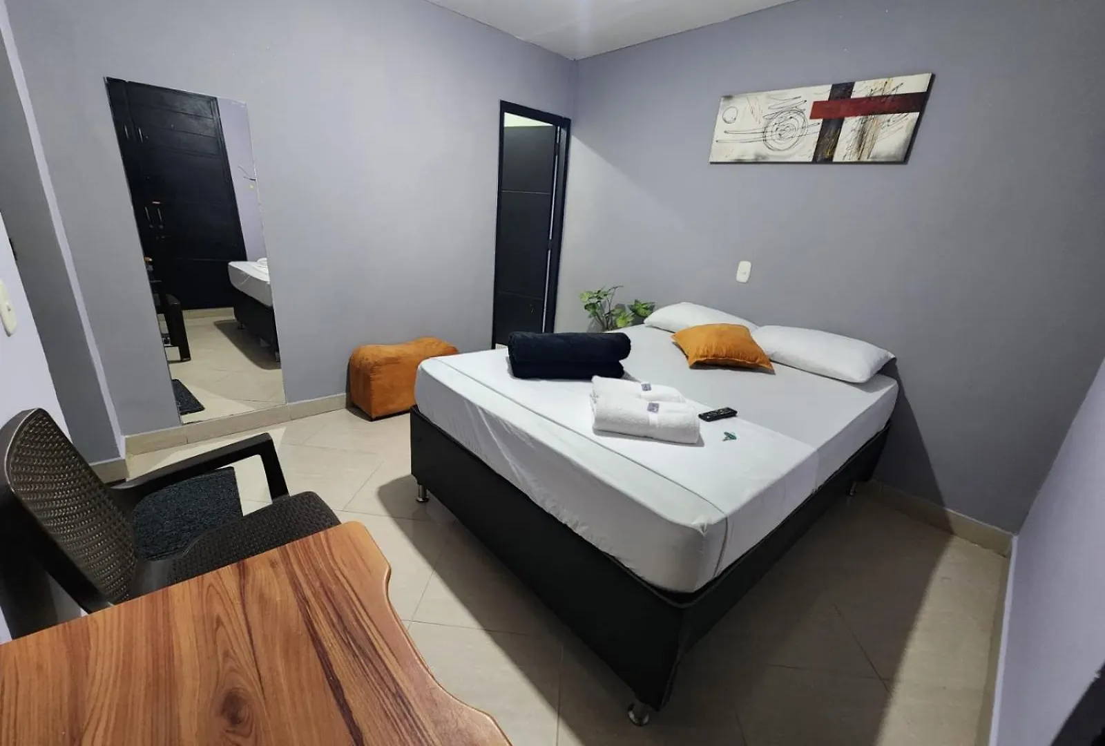 Hotel Laureles Home Medellin